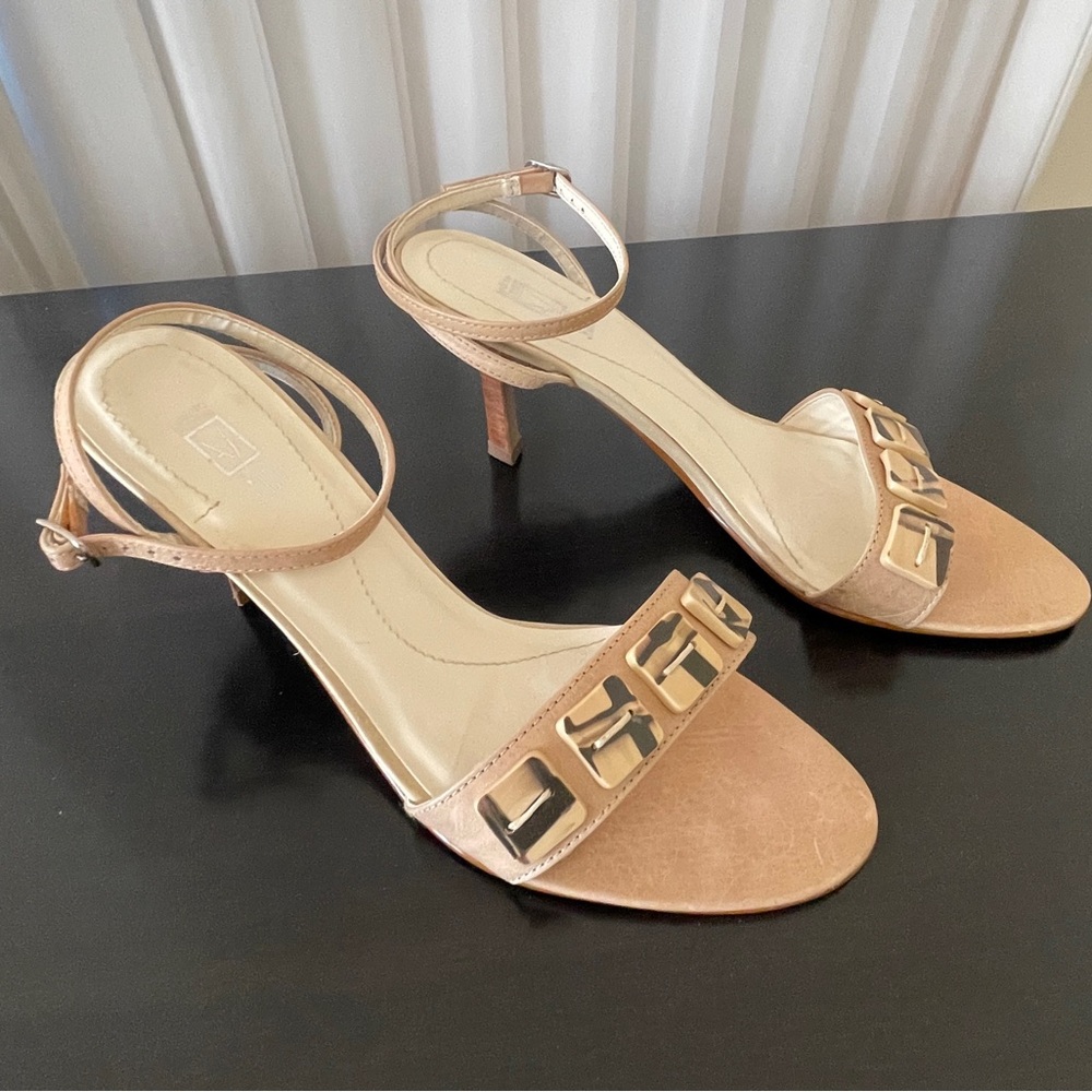 Stylish Tan Ankle-Strap Heeled Sandals with Tan & Black Square “Button” Accents